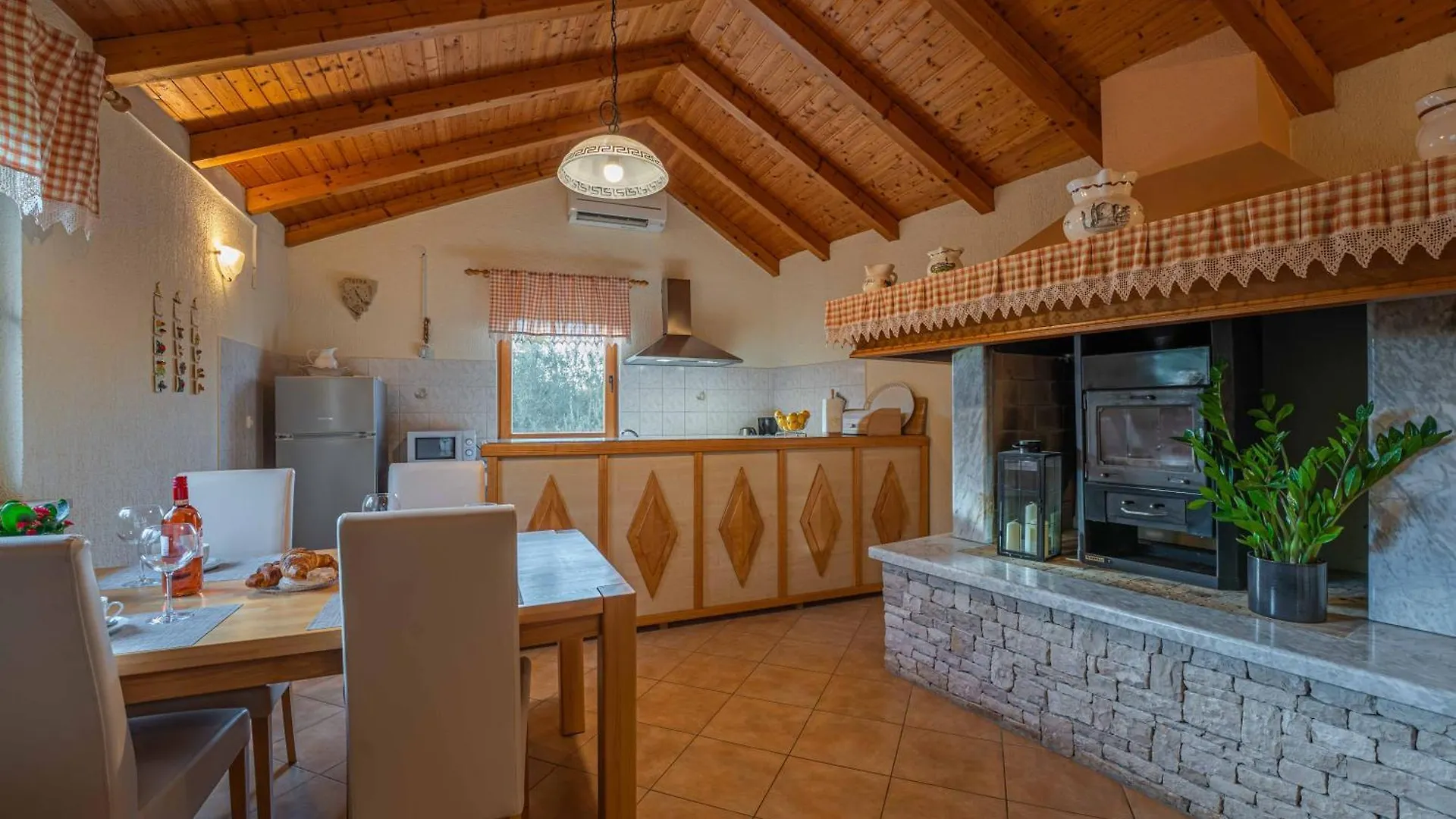 Nyaraló Garden House Kablar Villa Póla Horvátország