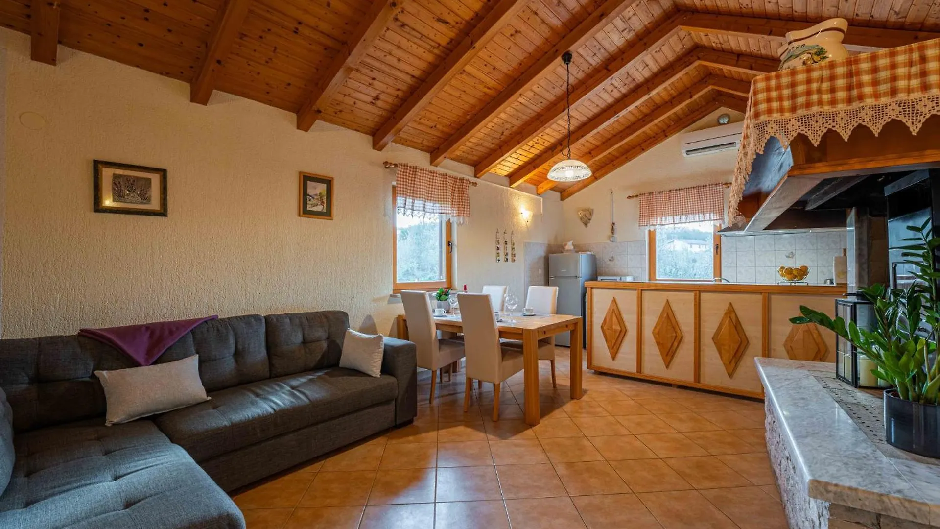 Garden House Kablar Villa Póla